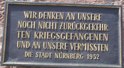 Gedenktafel für die Vermissten und Kriegsgefangenen - Nürnberg. Bild: WEBSCHOOL