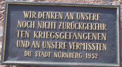 Gedenktafel fr die Vermissten und Kriegsgefangenen - Nrnberg. Bild: WEBSCHOOL
