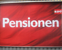 Plakattext: PENSIONEN;  SP-Plakat, Datum: 27. Juli, Ort: Eisenstadt  Bild: WEBSCHOOL