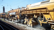 Plasser + Theurer Gleisbaumaschine. Zweiter Teil. Bild: WEBSCHOOL; 23. April 2007, Bahnhof Heiligenstadt